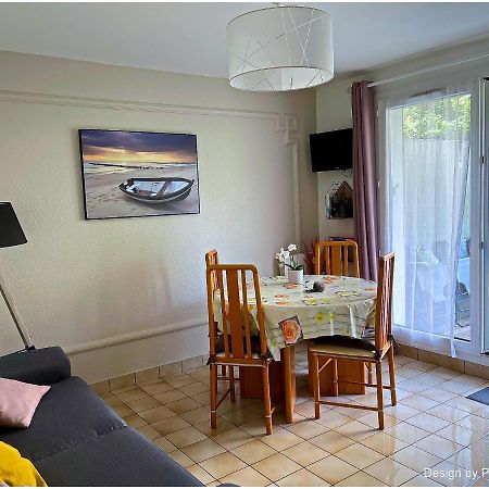 Cabourg, Appartement Plain Pied Avec Terrasse Acces Direct A La Plage Exterior photo