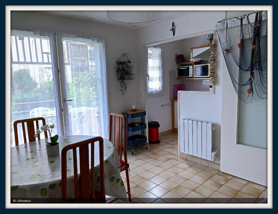 Cabourg, Appartement Plain Pied Avec Terrasse Acces Direct A La Plage Exterior photo